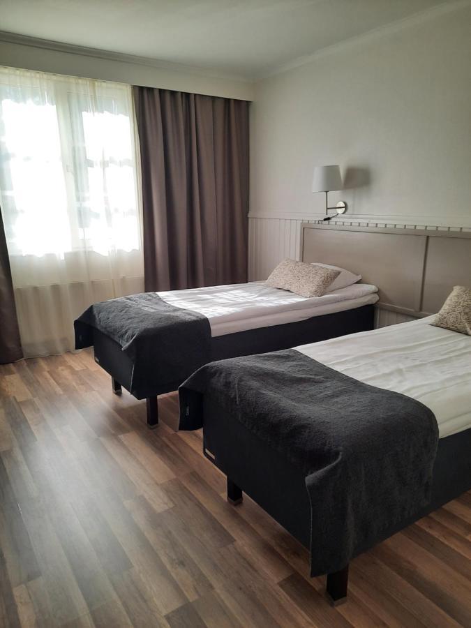 Juthbacka Hotell Uusikaarlepyy Zewnętrze zdjęcie